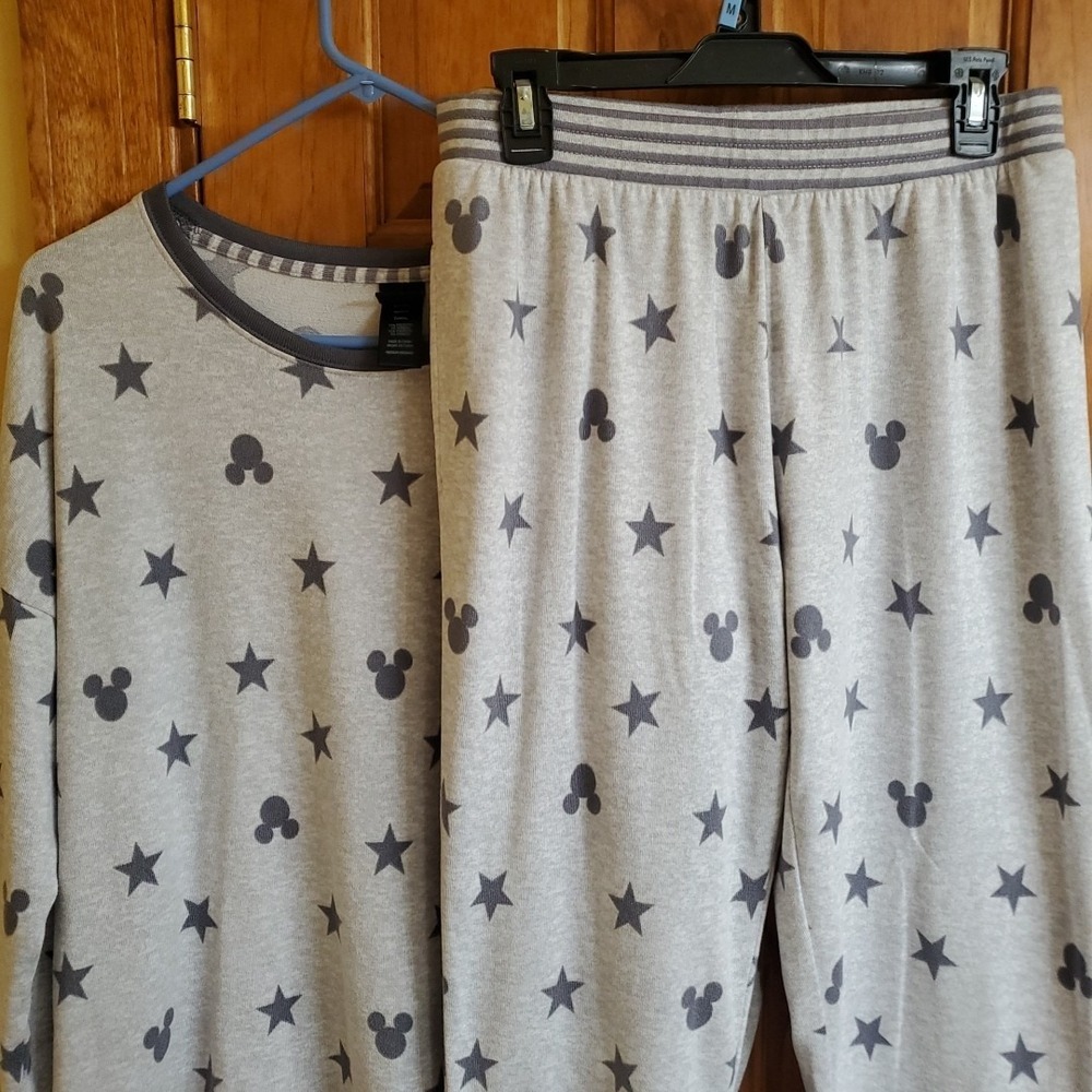 Disney Mickey Mouse Womens Grey 2PC Pajama Set Size M Sleepwear - Picture 1 of 15